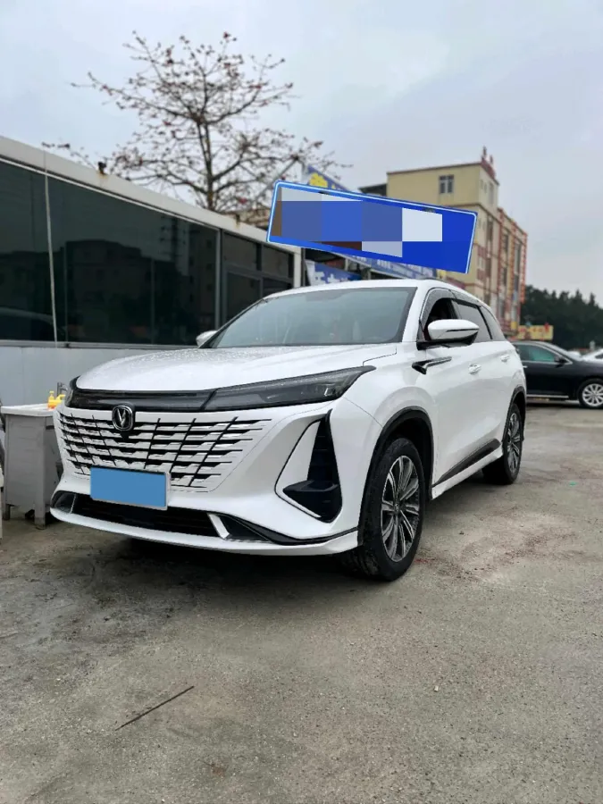 2022 ChangAn CS75 Plus 1.5T 188HP L4 8AT,autocango,china used car exporter,china ev exporter,chinese used car exporter,chinese used ev exporter