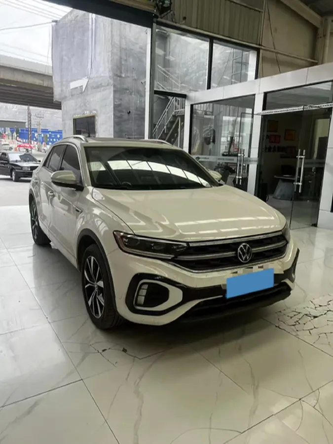 2023 Volkswagen T-Roc 1.5T 160HP L4 7DCT,autocango,china used car exporter,china ev exporter,chinese used car exporter,chinese used ev exporter