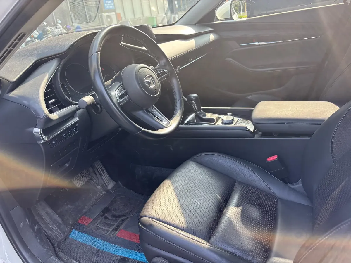 2021 Mazda 3 Axela 2.0L 158HP L4 6AT,autocango,china used car exporter,china ev exporter,chinese used car exporter,chinese used ev exporter