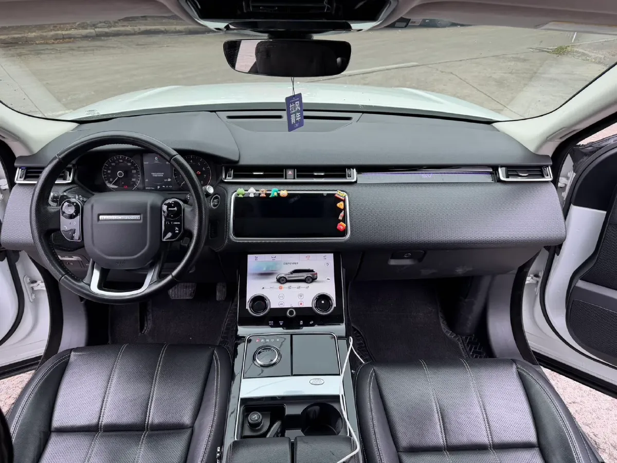 2018 Land Rover Range Rover Velar 2.0T 300HP L4 8AT,autocango,china used car exporter,china ev exporter,chinese used car exporter,chinese used ev exporter