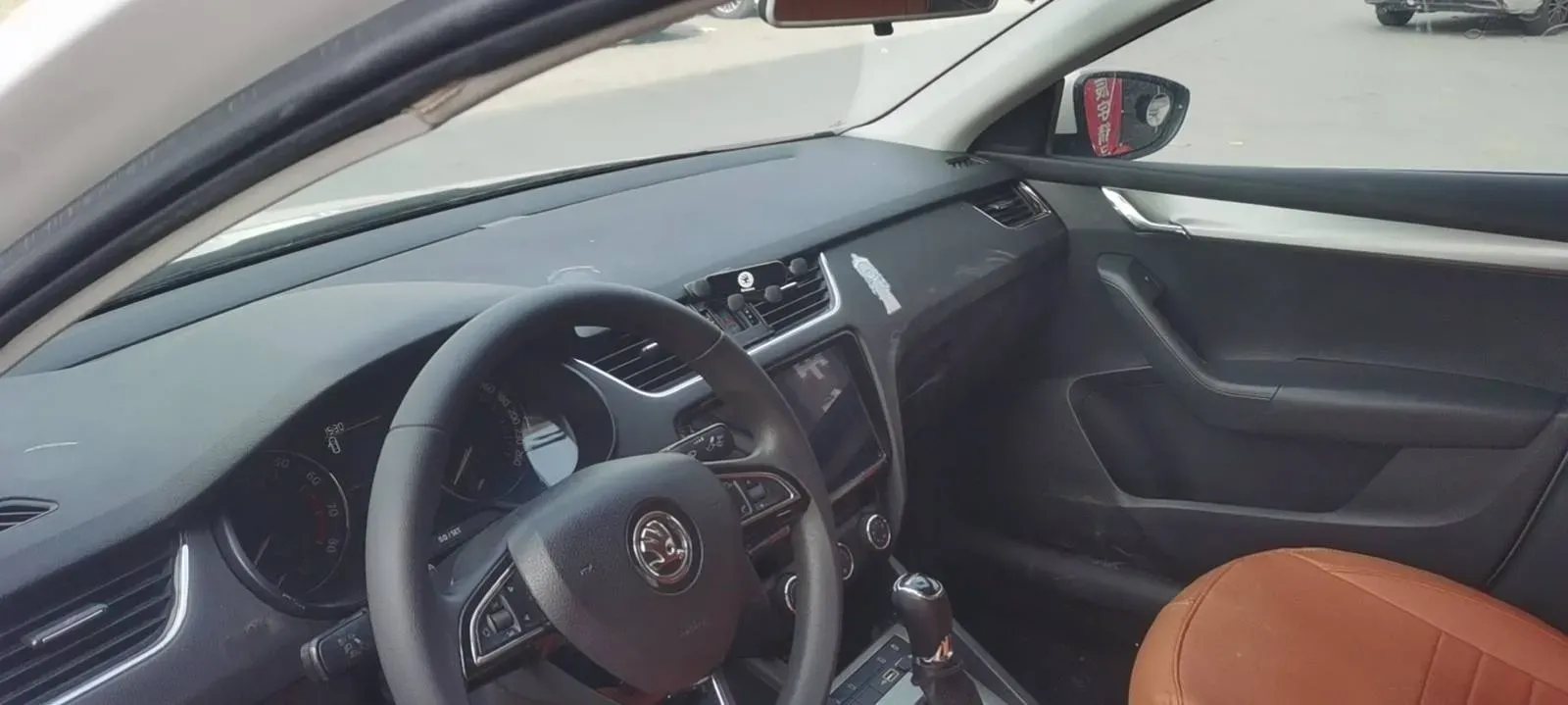 2020 Skoda Octavia 1.5L 113HP L4 6AT,autocango,china used car exporter,china ev exporter,chinese used car exporter,chinese used ev exporter