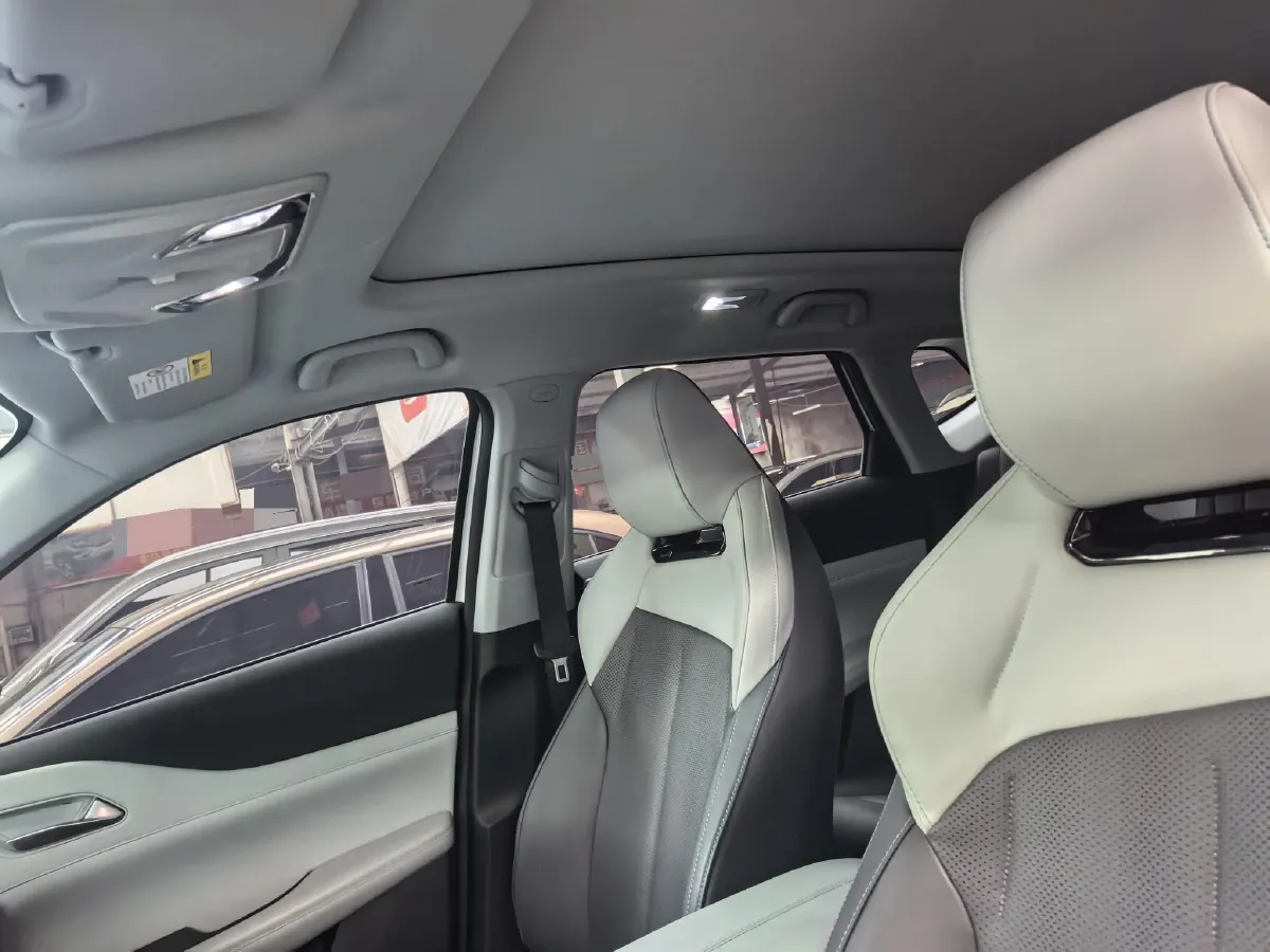 2025 ChangAn UNI-Z 1.5T 188HP L4 7DCT,autocango,china used car exporter,china ev exporter,chinese used car exporter,chinese used ev exporter