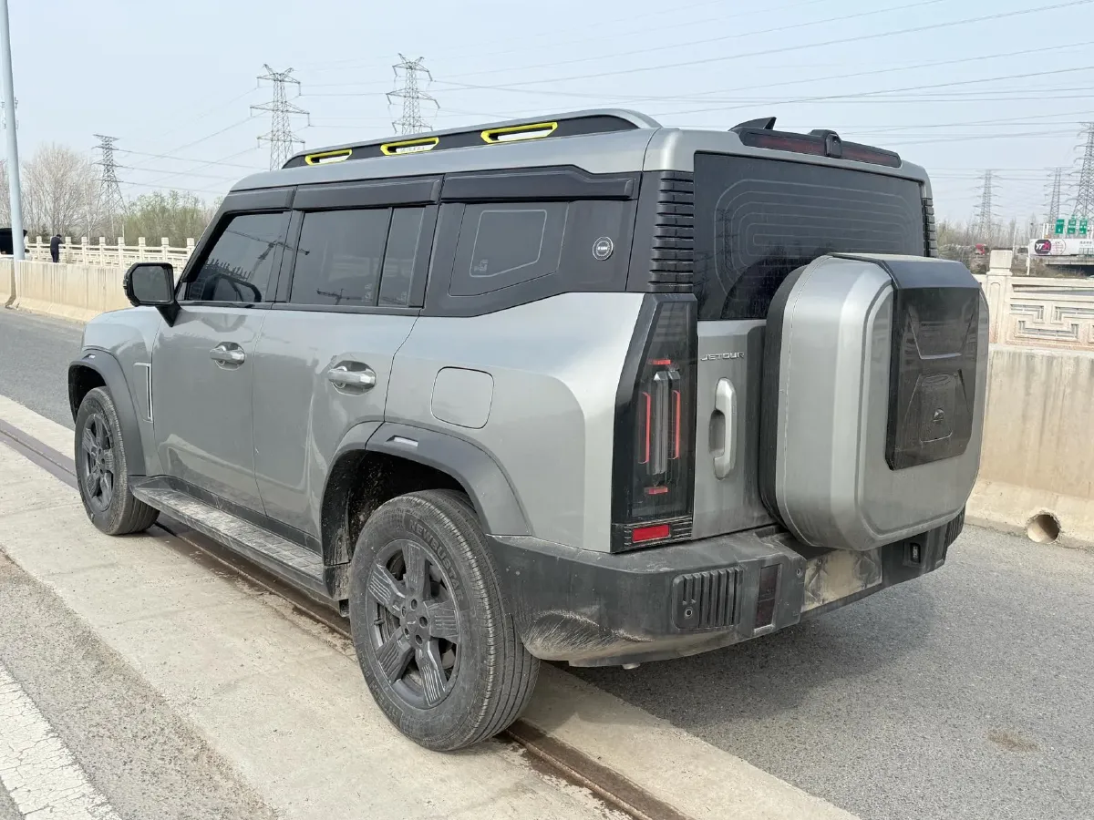 2023 Jetour Traveller 1.5T 184HP L4 7DCT,autocango,china used car exporter,china ev exporter,chinese used car exporter,chinese used ev exporter