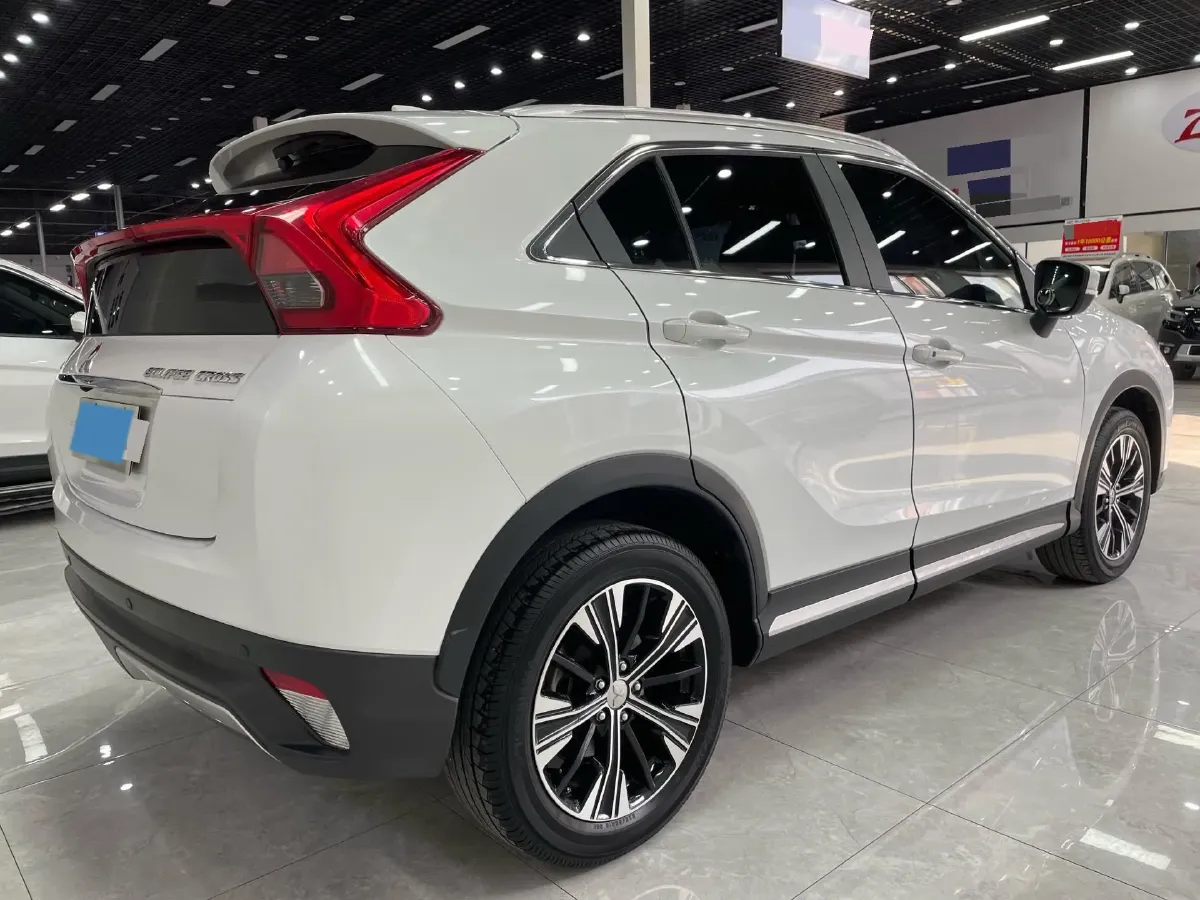 2021 Mitsubishi Eclipse Cross 1.5T 170HP L4 CVT,autocango,china used car exporter,china ev exporter,chinese used car exporter,chinese used ev exporter