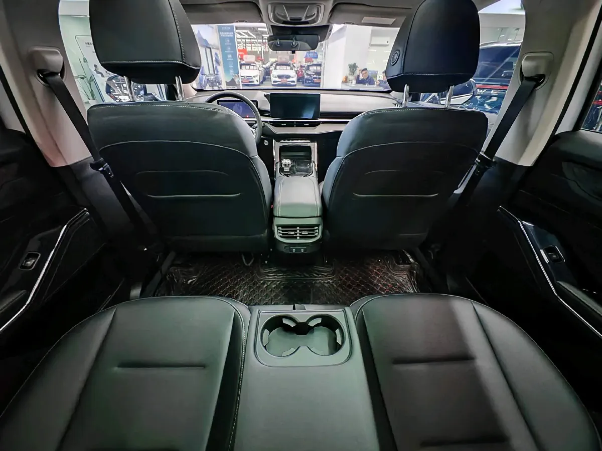 2021 Haval H6 2.0T 211HP L4 7DCT,autocango,china used car exporter,china ev exporter,chinese used car exporter,chinese used ev exporter