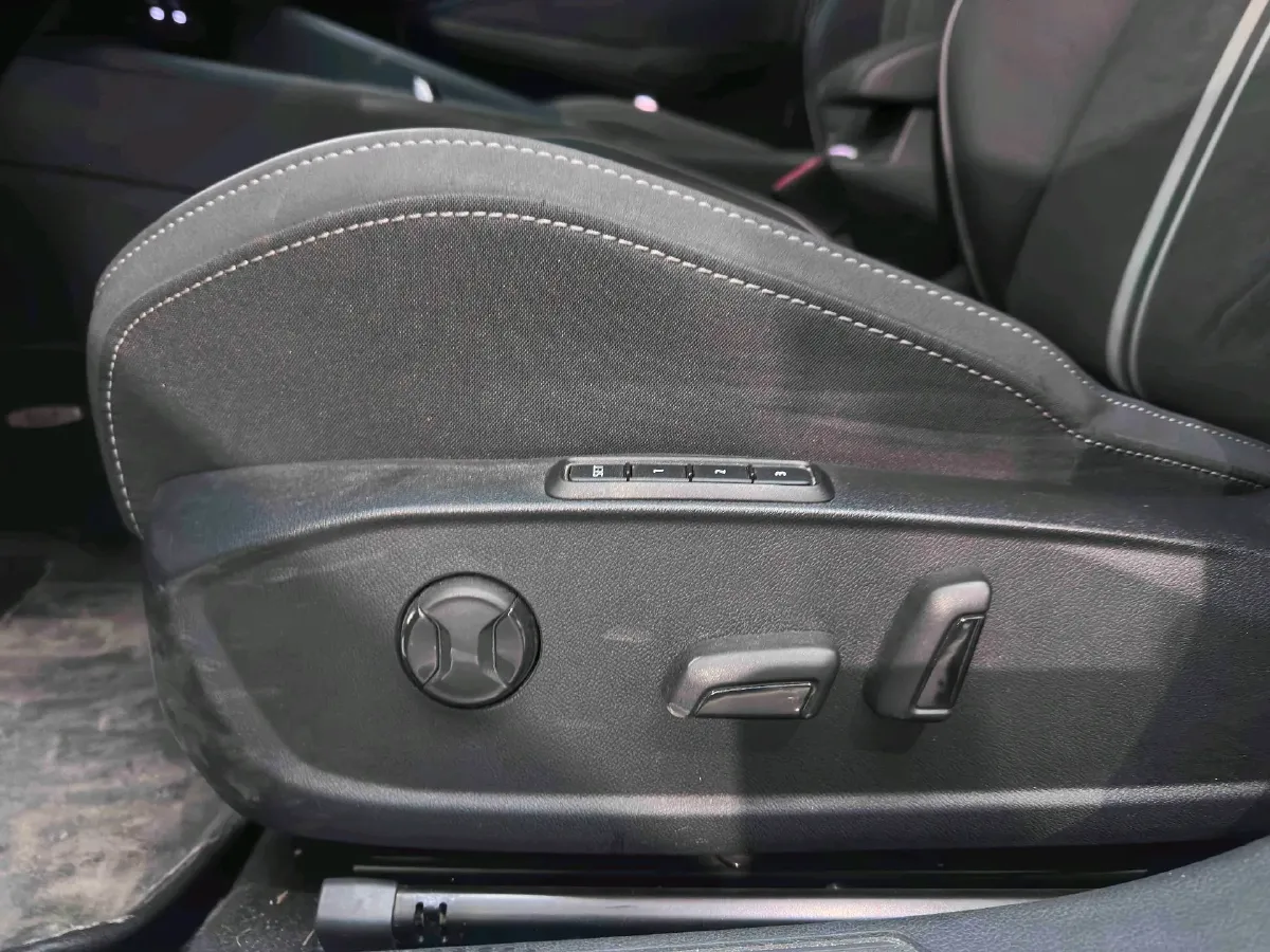 2021 Volkswagen Golf 1.4T 150HP L4 7DCT,autocango,china used car exporter,china ev exporter,chinese used car exporter,chinese used ev exporter