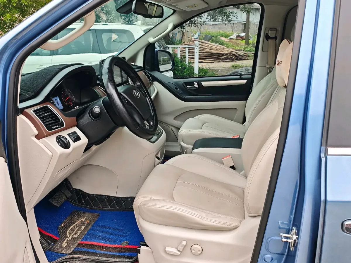 2018 MAXUS G10 2.0T 224HP L4 6AT,autocango,china used car exporter,china ev exporter,chinese used car exporter,chinese used ev exporter