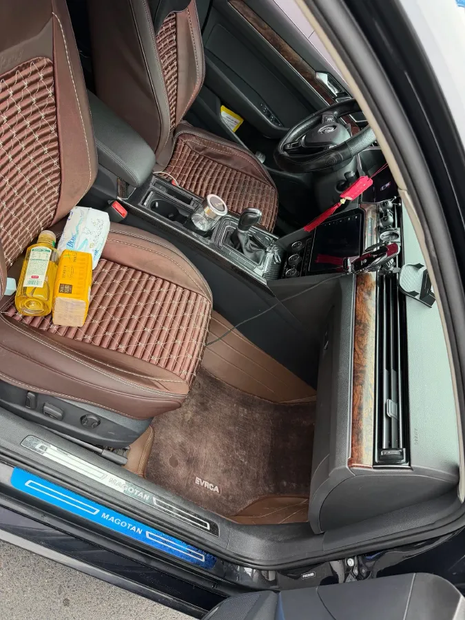 2018 Volkswagen Magotan 1.8T 180HP L4 7DCT,autocango,china used car exporter,china ev exporter,chinese used car exporter,chinese used ev exporter