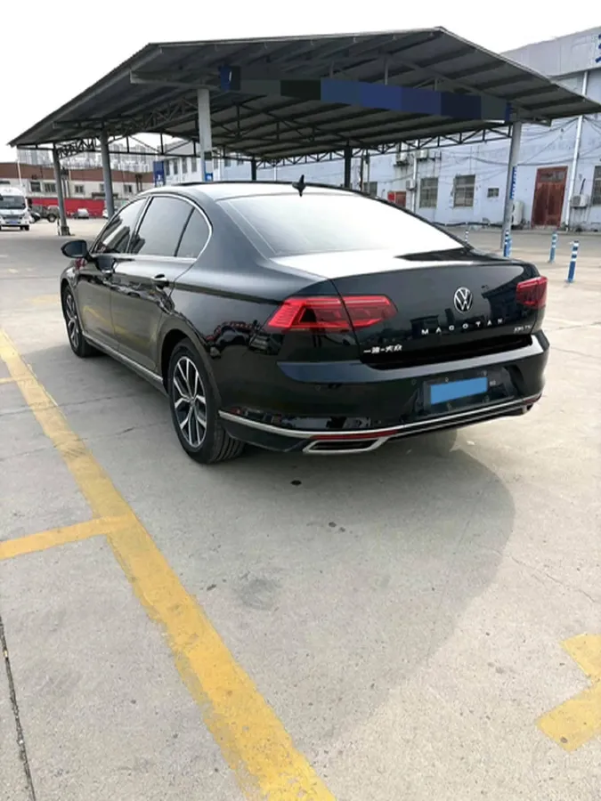 2021 Volkswagen Magotan 2.0T 186HP L4 7DCT,autocango,china used car exporter,china ev exporter,chinese used car exporter,chinese used ev exporter