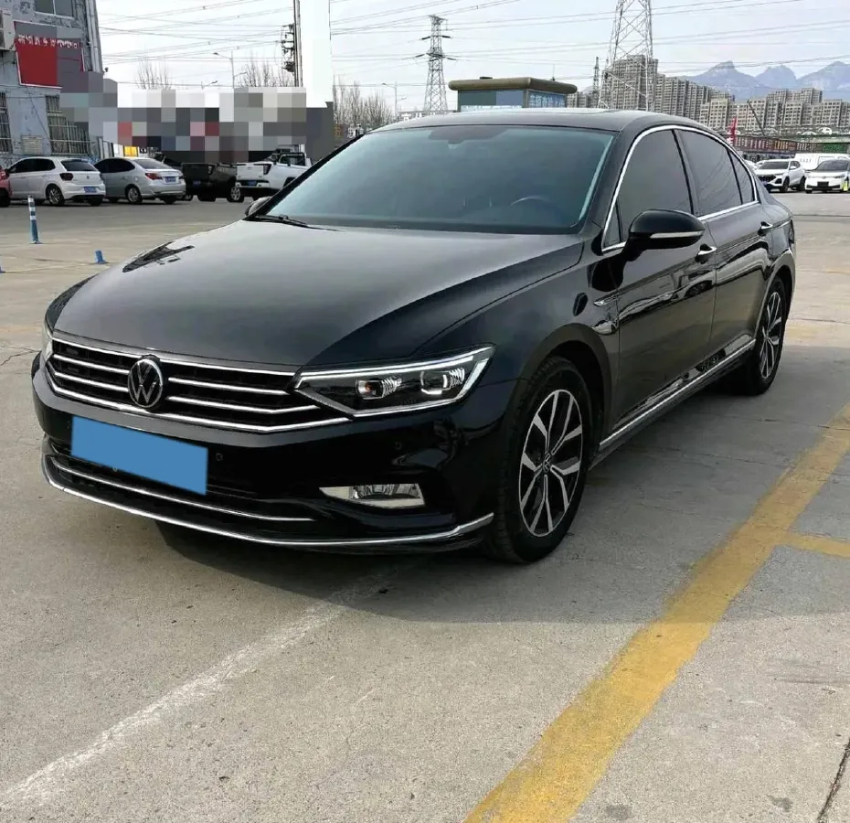 2021 Volkswagen Magotan 2.0T 186HP L4 7DCT,autocango,china used car exporter,china ev exporter,chinese used car exporter,chinese used ev exporter