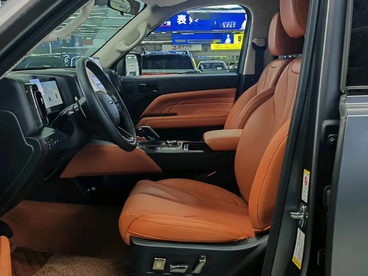 2024 Haval H9 2.0T 224HP L4 8AT,autocango,china used car exporter,china ev exporter,chinese used car exporter,chinese used ev exporter