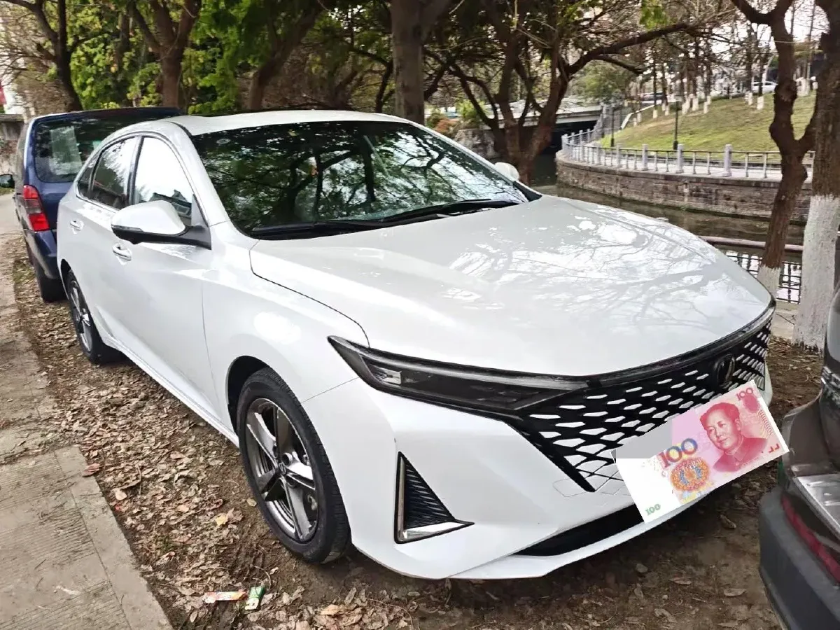 2023 ChangAn Raeton Plus 1.5T 188HP L4 7DCT,autocango,china used car exporter,china ev exporter,chinese used car exporter,chinese used ev exporter
