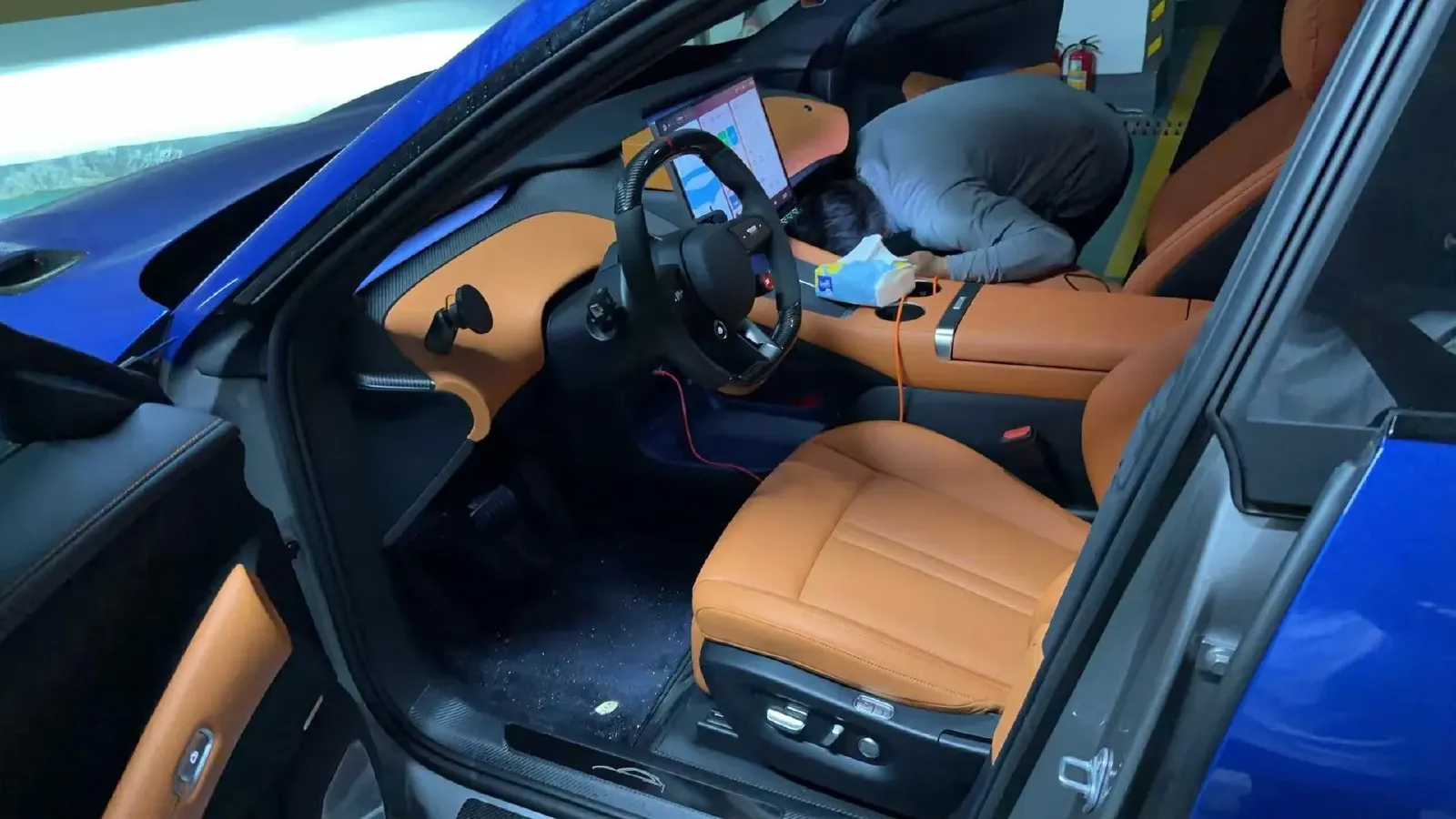 2025 MI YU7 BEV 101.7KWH,autocango,china used car exporter,china ev exporter,chinese used car exporter,chinese used ev exporter