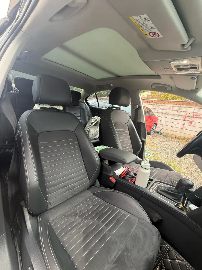 2020 Volkswagen Magotan 2.0T 186HP L4 7DCT,autocango,china used car exporter,china ev exporter,chinese used car exporter,chinese used ev exporter