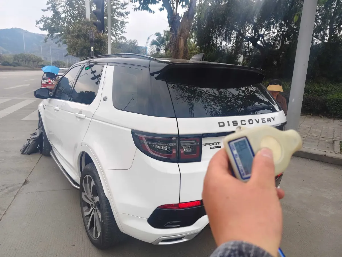 2021 Land Rover Discovery Sport 2.0T 249HP L4 9AT,autocango,china used car exporter,china ev exporter,chinese used car exporter,chinese used ev exporter