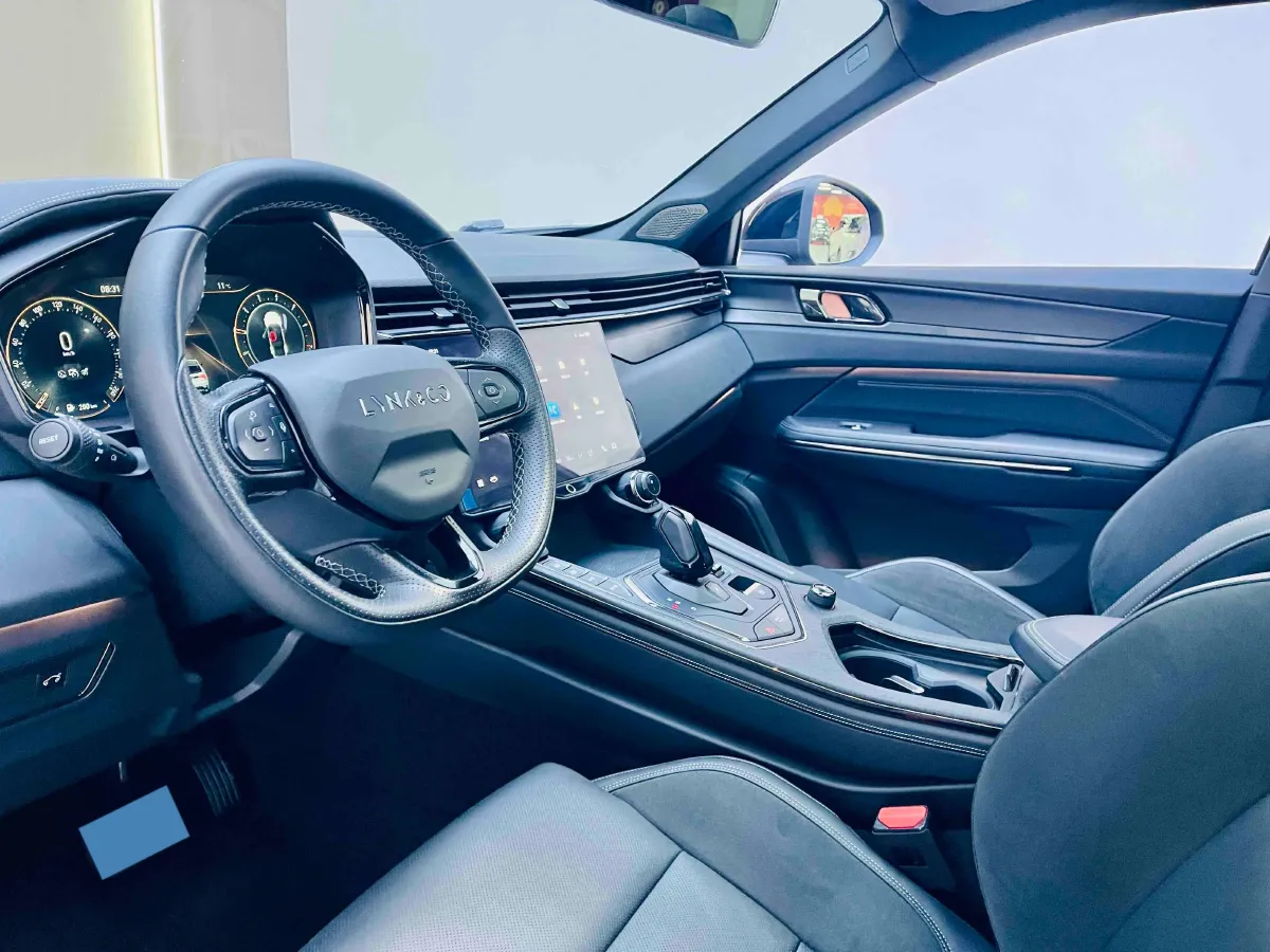 2021 LYNK&CO 01 2.0T 254HP L4 8AT,autocango,china used car exporter,china ev exporter,chinese used car exporter,chinese used ev exporter