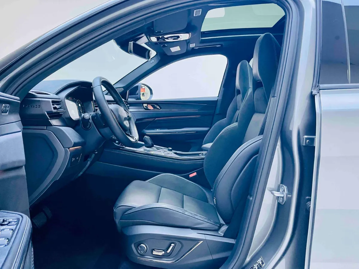 2021 LYNK&CO 01 2.0T 254HP L4 8AT,autocango,china used car exporter,china ev exporter,chinese used car exporter,chinese used ev exporter