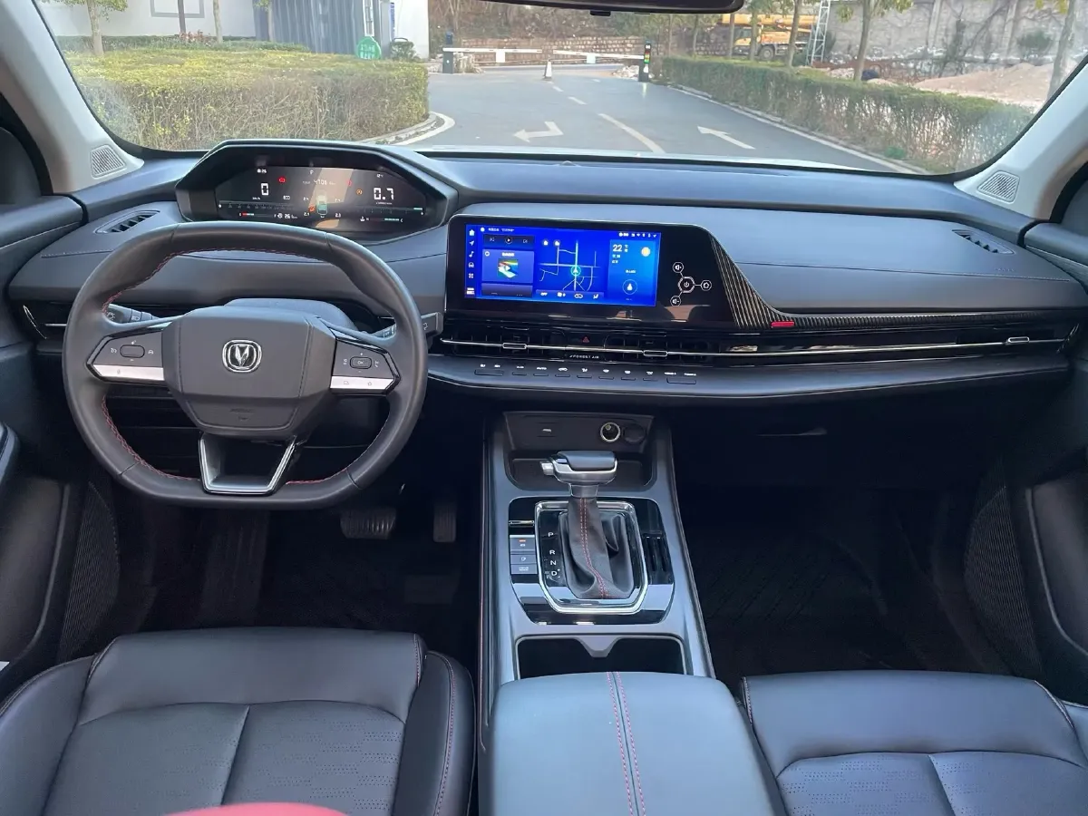 2022 ChangAn CS55 Plus 1.5T 188HP L4 7DCT,autocango,china used car exporter,china ev exporter,chinese used car exporter,chinese used ev exporter