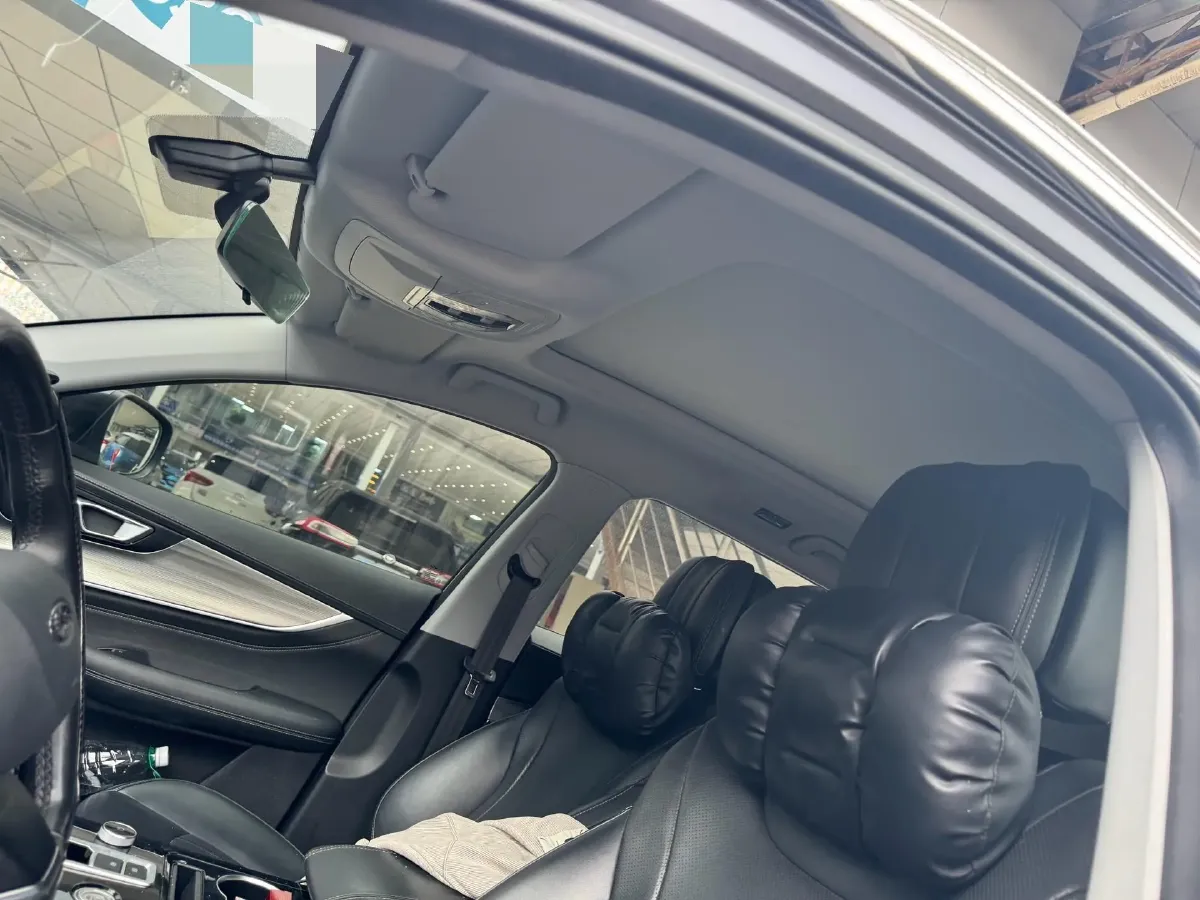 2022 Chery Tiggo 8 Plus 1.6T 197HP L4 7DCT,autocango,china used car exporter,china ev exporter,chinese used car exporter,chinese used ev exporter