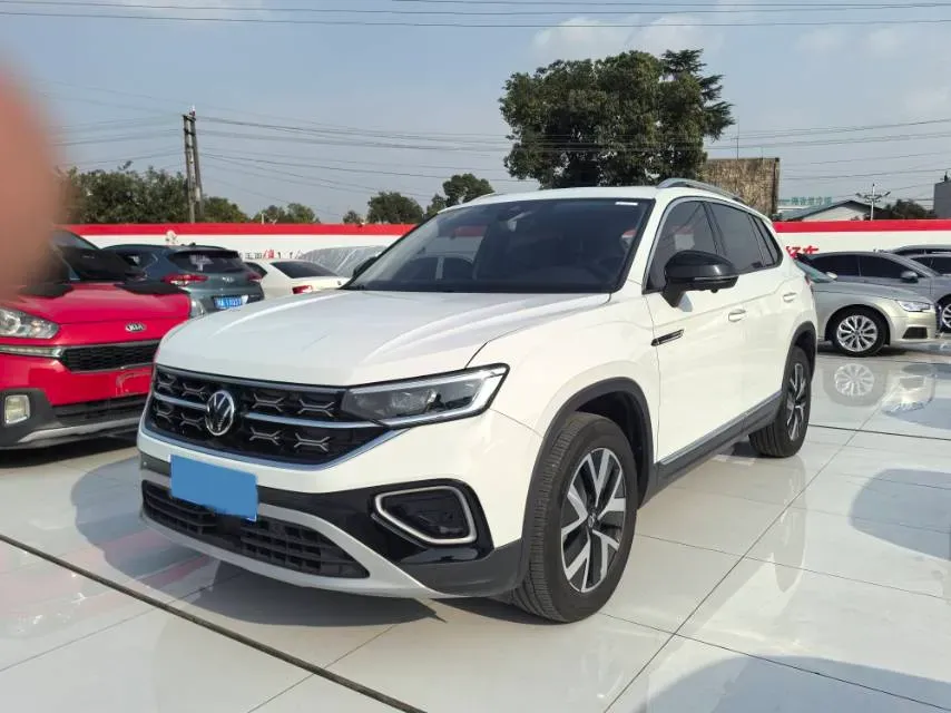 2024 Volkswagen Tayron 2.0T 186HP L4 7DCT,autocango,china used car exporter,china ev exporter,chinese used car exporter,chinese used ev exporter