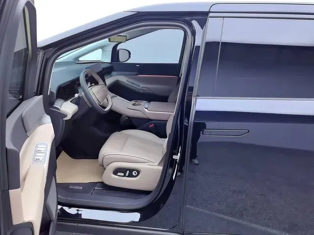 2025 Xpeng X9 BEV,autocango,china used car exporter,china ev exporter,chinese used car exporter,chinese used ev exporter