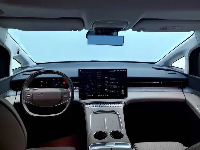 2025 Xpeng X9 BEV,autocango,china used car exporter,china ev exporter,chinese used car exporter,chinese used ev exporter