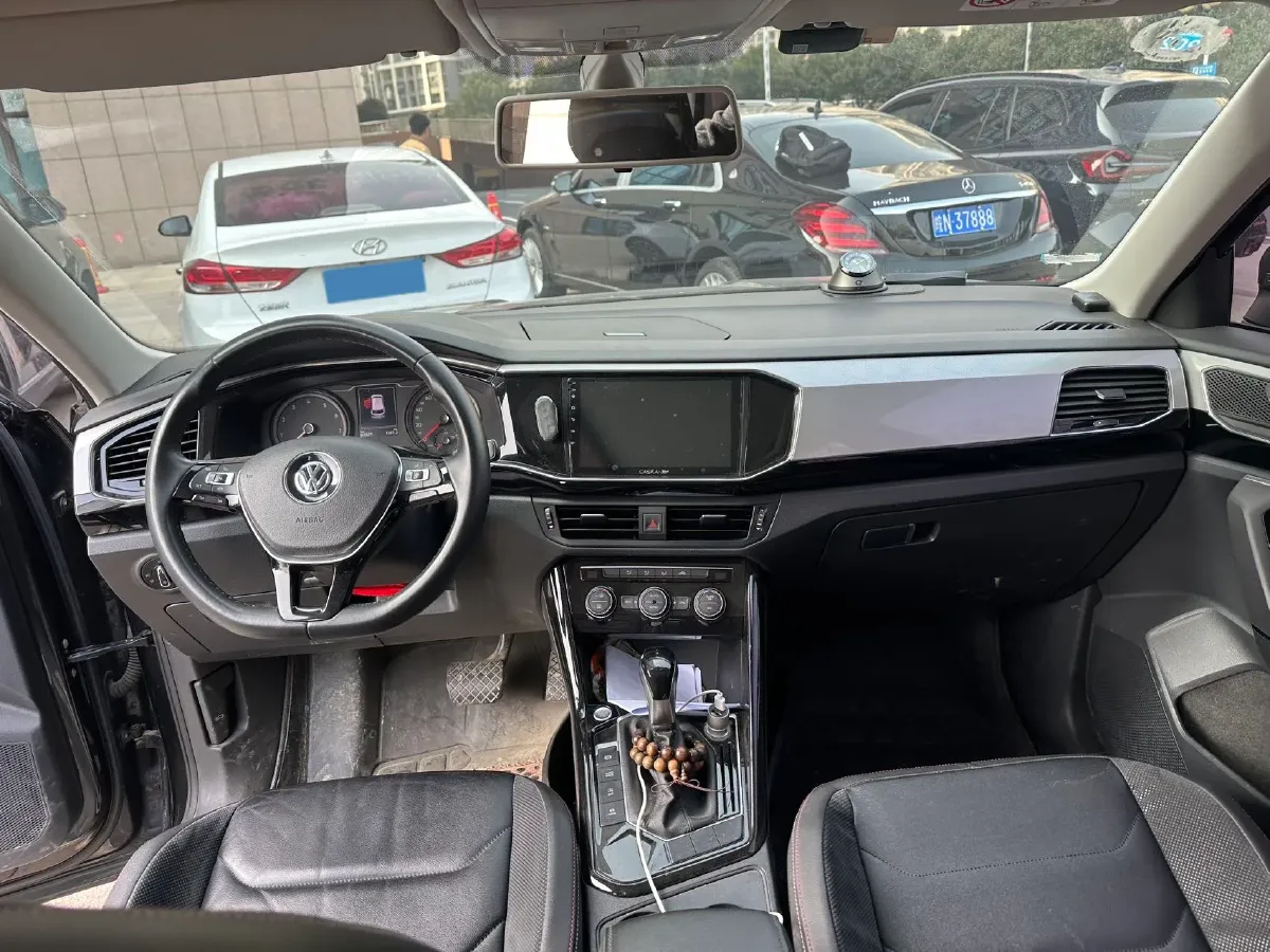 2019 Jeep Cherokee 2.0T 234HP L4 9AT,autocango,china used car exporter,china ev exporter,chinese used car exporter,chinese used ev exporter