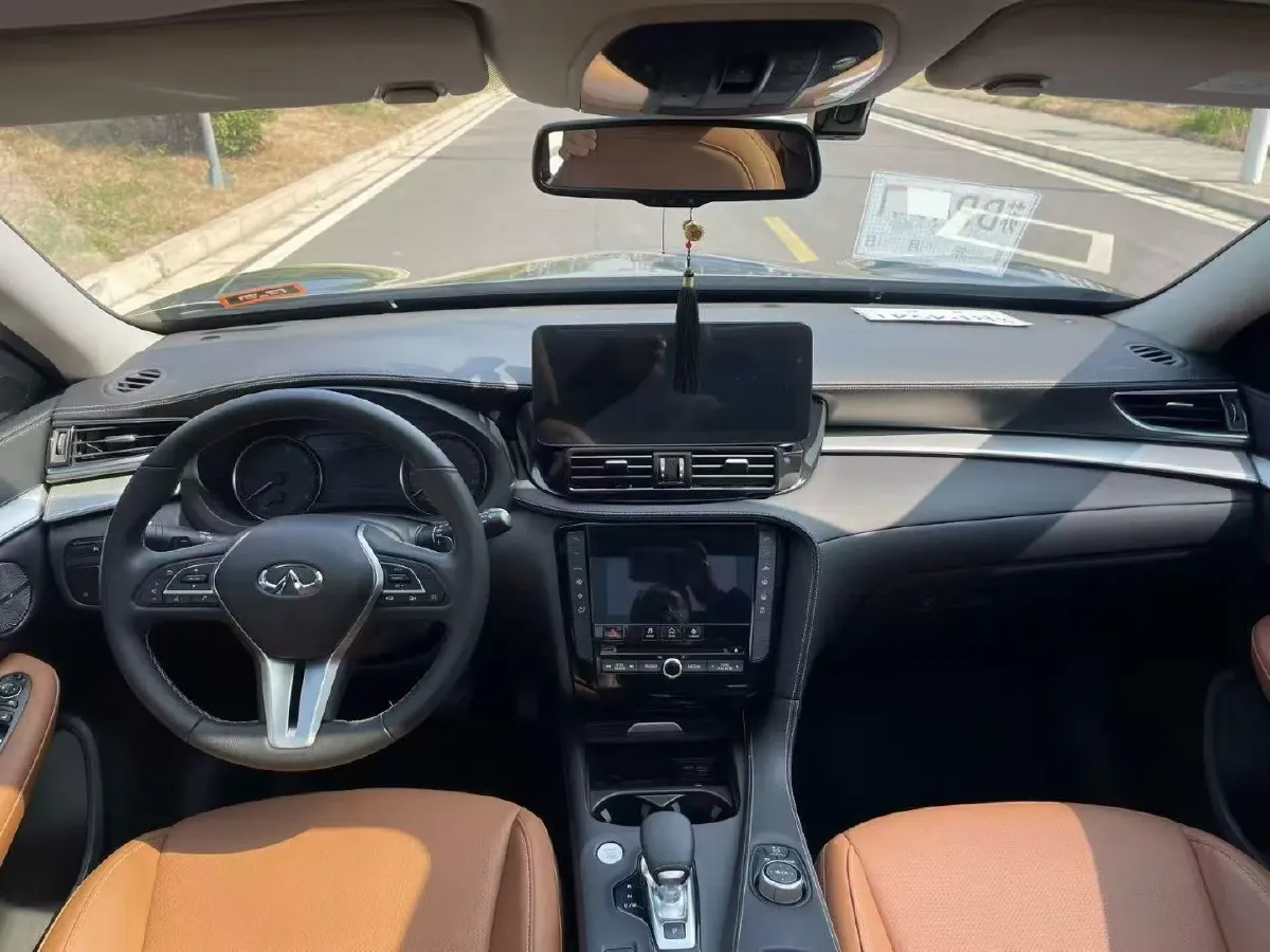 2024 Infiniti QX50 2.0T 245HP L4 CVT,autocango,china used car exporter,china ev exporter,chinese used car exporter,chinese used ev exporter