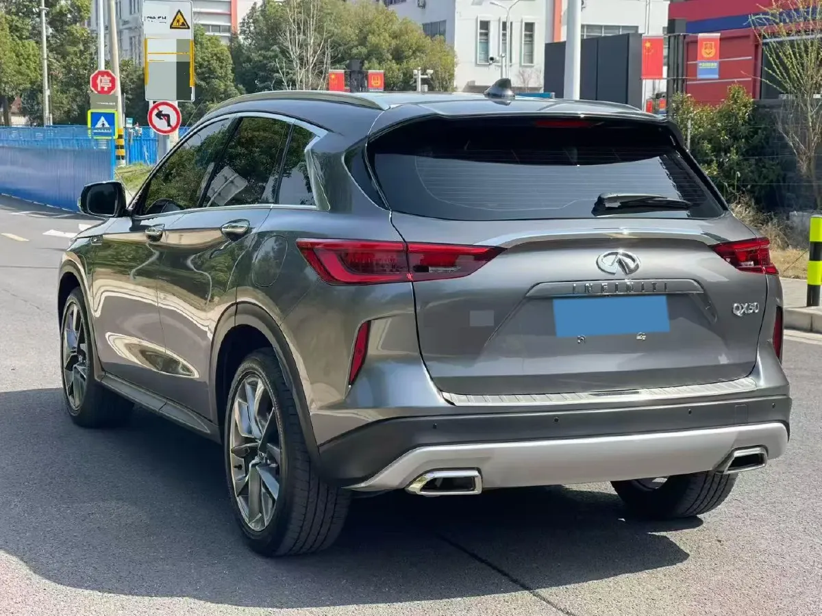 2024 Infiniti QX50 2.0T 245HP L4 CVT,autocango,china used car exporter,china ev exporter,chinese used car exporter,chinese used ev exporter