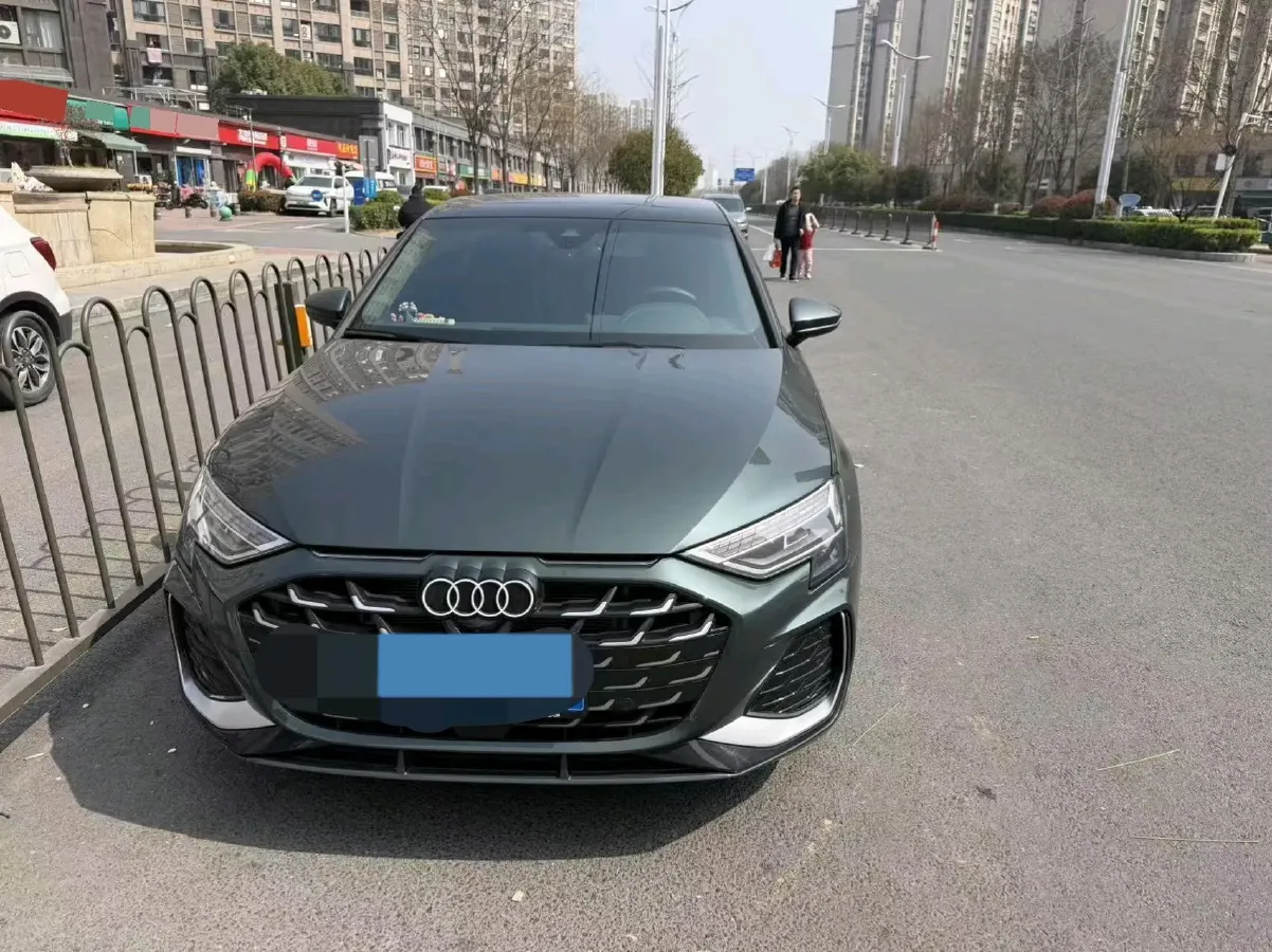 2025 Audi A3 1.5T 160HP L4 7DCT,autocango,china used car exporter,china ev exporter,chinese used car exporter,chinese used ev exporter