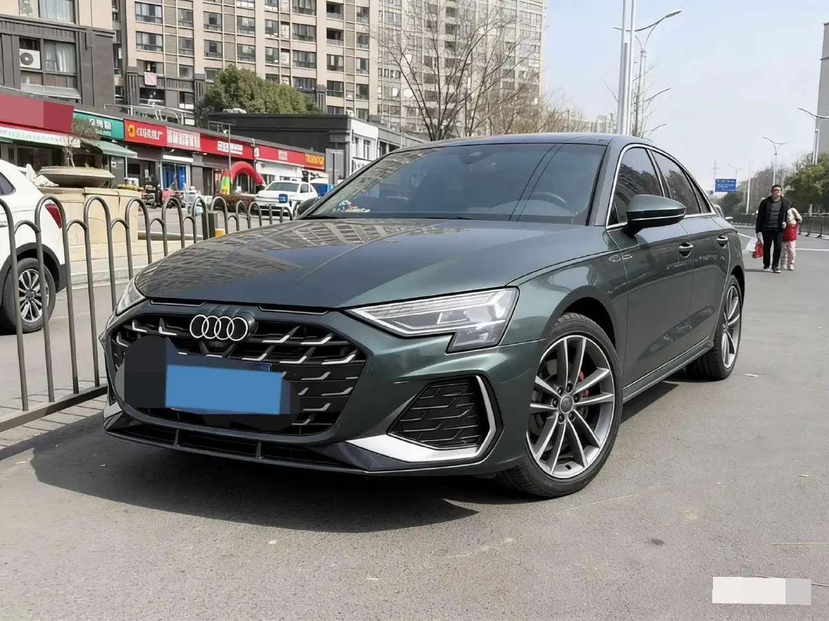 2025 Audi A3 1.5T 160HP L4 7DCT,autocango,china used car exporter,china ev exporter,chinese used car exporter,chinese used ev exporter