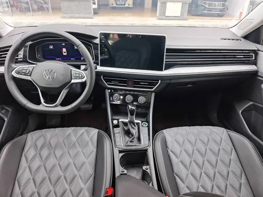 2024 Volkswagen Sagitar 1.5T 160HP L4 7DCT,autocango,china used car exporter,china ev exporter,chinese used car exporter,chinese used ev exporter