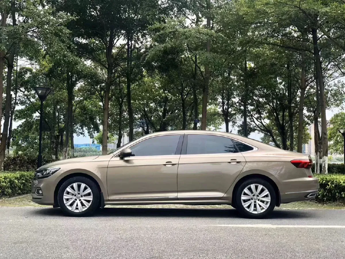 2019 Skoda Kodiak 2.0T 186HP L4 7DCT,autocango,china used car exporter,china ev exporter,chinese used car exporter,chinese used ev exporter