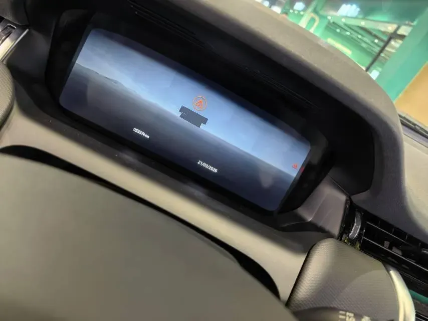 2023 Land Rover Discovery Sport 2.0T 249HP L4 9AT,autocango,china used car exporter,china ev exporter,chinese used car exporter,chinese used ev exporter