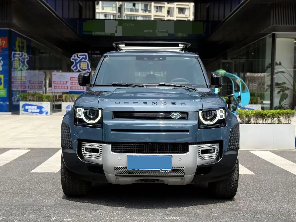 2021 Land Rover Defender 3.0T 400HP L6 8AT,autocango,china used car exporter,china ev exporter,chinese used car exporter,chinese used ev exporter