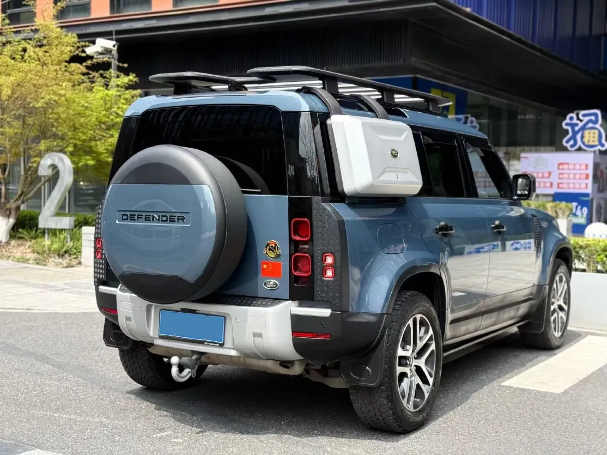 2021 Land Rover Defender 3.0T 400HP L6 8AT,autocango,china used car exporter,china ev exporter,chinese used car exporter,chinese used ev exporter