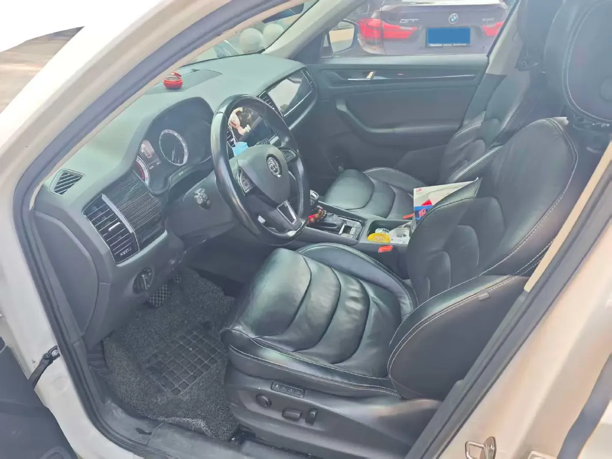 2018 Skoda Kodiak 1.8T 180HP L4 7DCT,autocango,china used car exporter,china ev exporter,chinese used car exporter,chinese used ev exporter