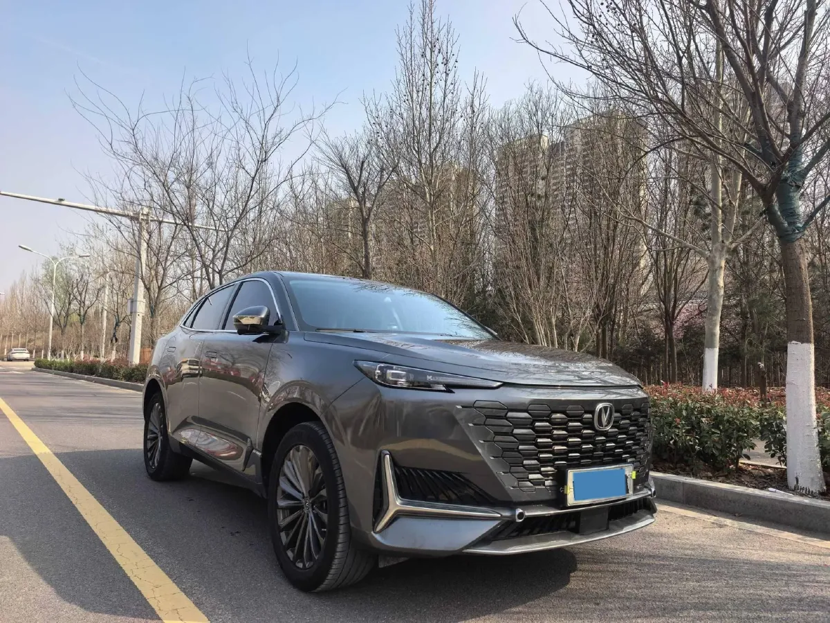 2021 ChangAn UNI-K 2.0T 233HP L4 8AT,autocango,china used car exporter,china ev exporter,chinese used car exporter,chinese used ev exporter
