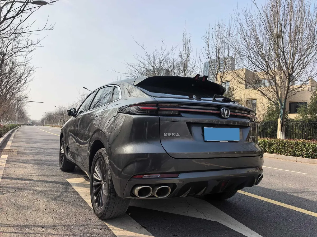 2021 ChangAn UNI-K 2.0T 233HP L4 8AT,autocango,china used car exporter,china ev exporter,chinese used car exporter,chinese used ev exporter