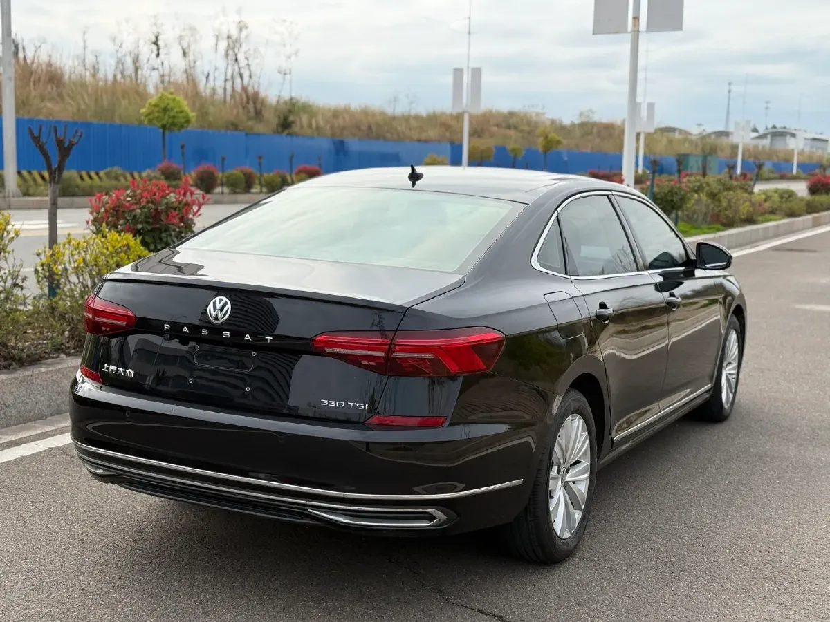 2020 Volkswagen Passat 2.0T 186HP L4 7DCT,autocango,china used car exporter,china ev exporter,chinese used car exporter,chinese used ev exporter