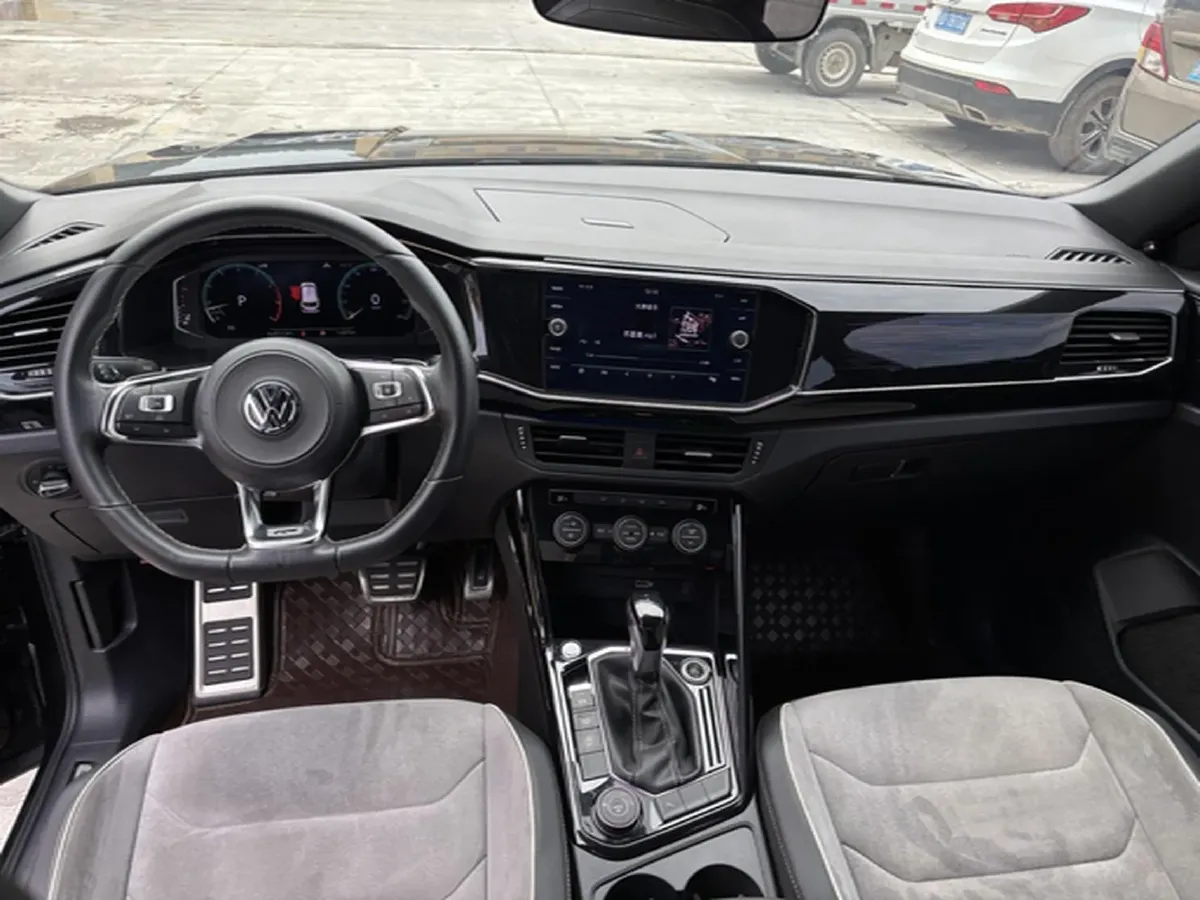 2019 Mercedes-Benz GLA Class 1.6T 156HP L4 7DCT,autocango,china used car exporter,china ev exporter,chinese used car exporter,chinese used ev exporter