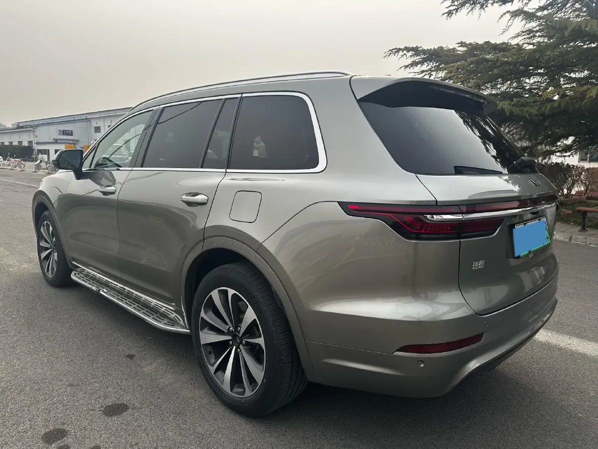 2020 Li ONE Range Extended 131HP REEV 40.5KWH,autocango,china used car exporter,china ev exporter,chinese used car exporter,chinese used ev exporter