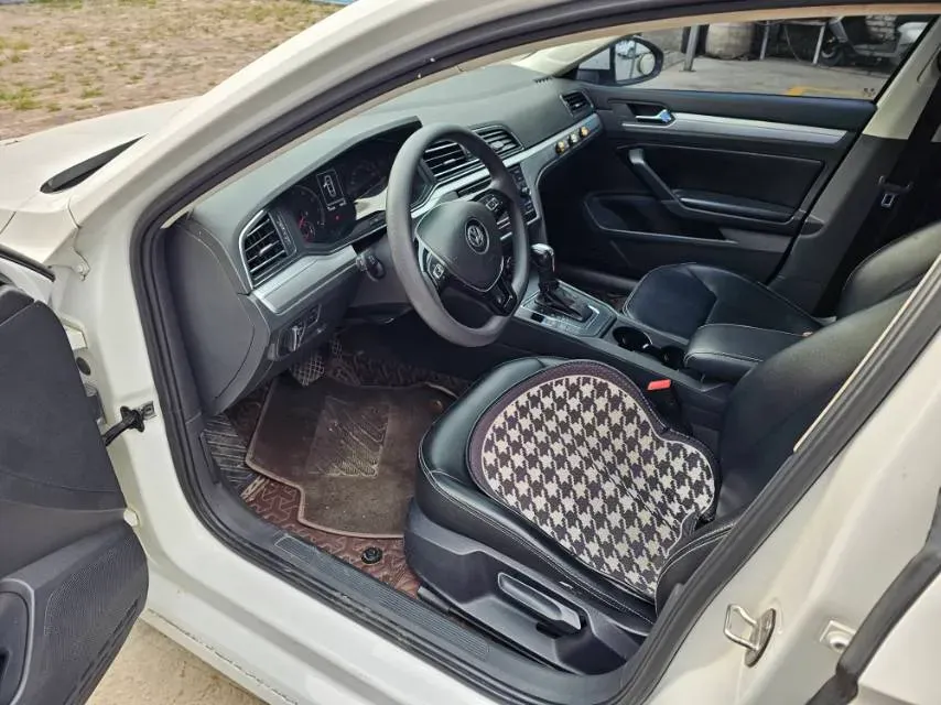 2019 Volkswagen Lamando 1.4T 131HP L4 7DCT,autocango,china used car exporter,china ev exporter,chinese used car exporter,chinese used ev exporter