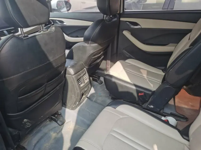 2018 BaoJun 360 1.5L 112HP L4 6MT,autocango,china used car exporter,china ev exporter,chinese used car exporter,chinese used ev exporter