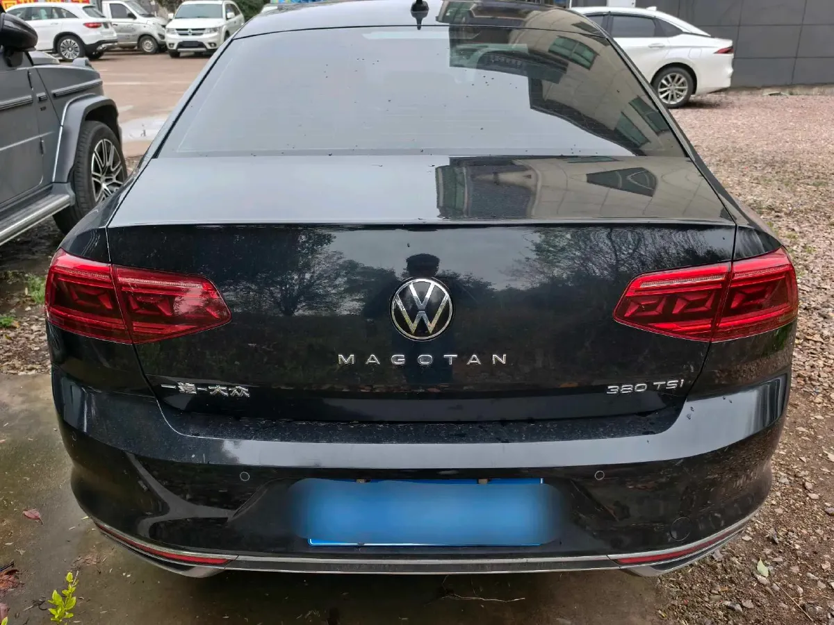 2020 Volkswagen Magotan 2.0T 220HP L4 7DCT,autocango,china used car exporter,china ev exporter,chinese used car exporter,chinese used ev exporter