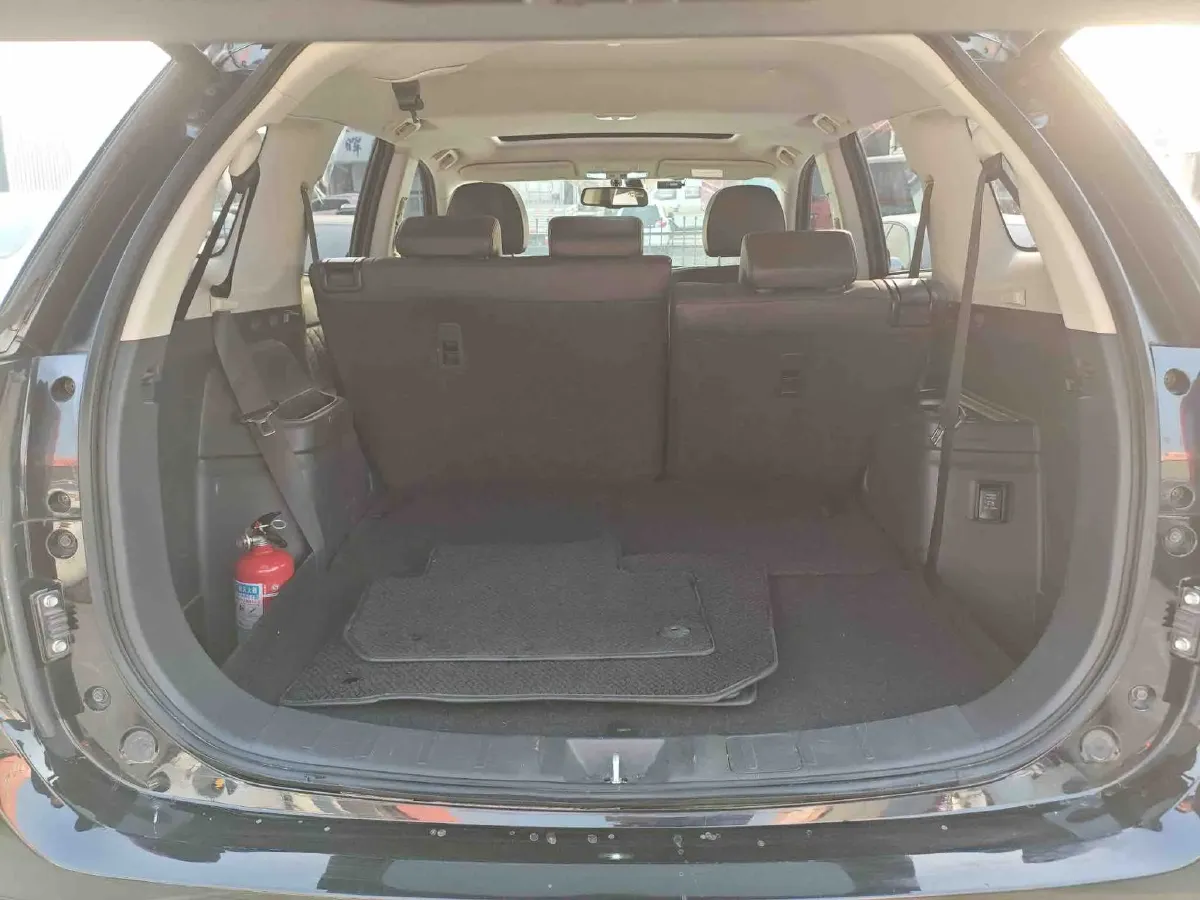 2021 Mitsubishi Outlander 2.0L 166HP L4 CVT,autocango,china used car exporter,china ev exporter,chinese used car exporter,chinese used ev exporter