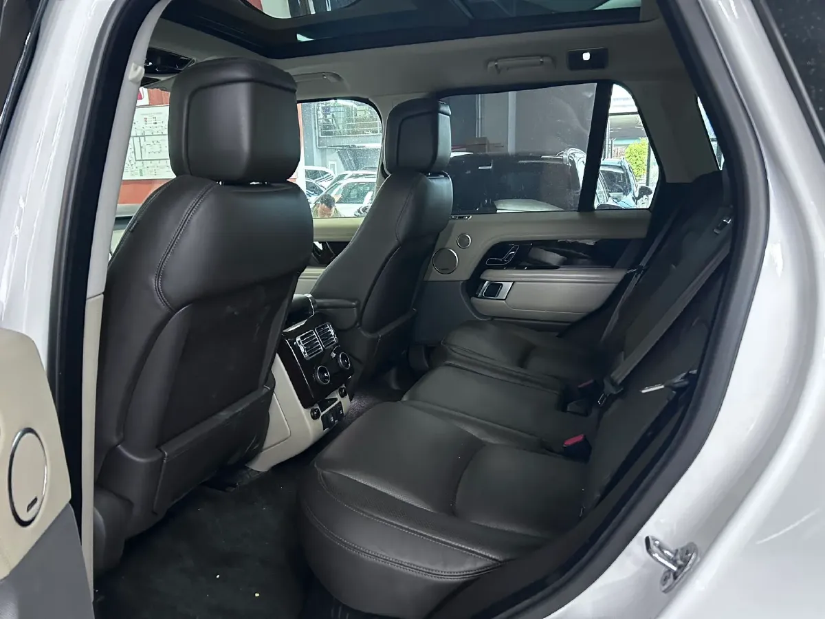 2021 Land Rover Range Rover 3.0T 360HP L6 8AT,autocango,china used car exporter,china ev exporter,chinese used car exporter,chinese used ev exporter