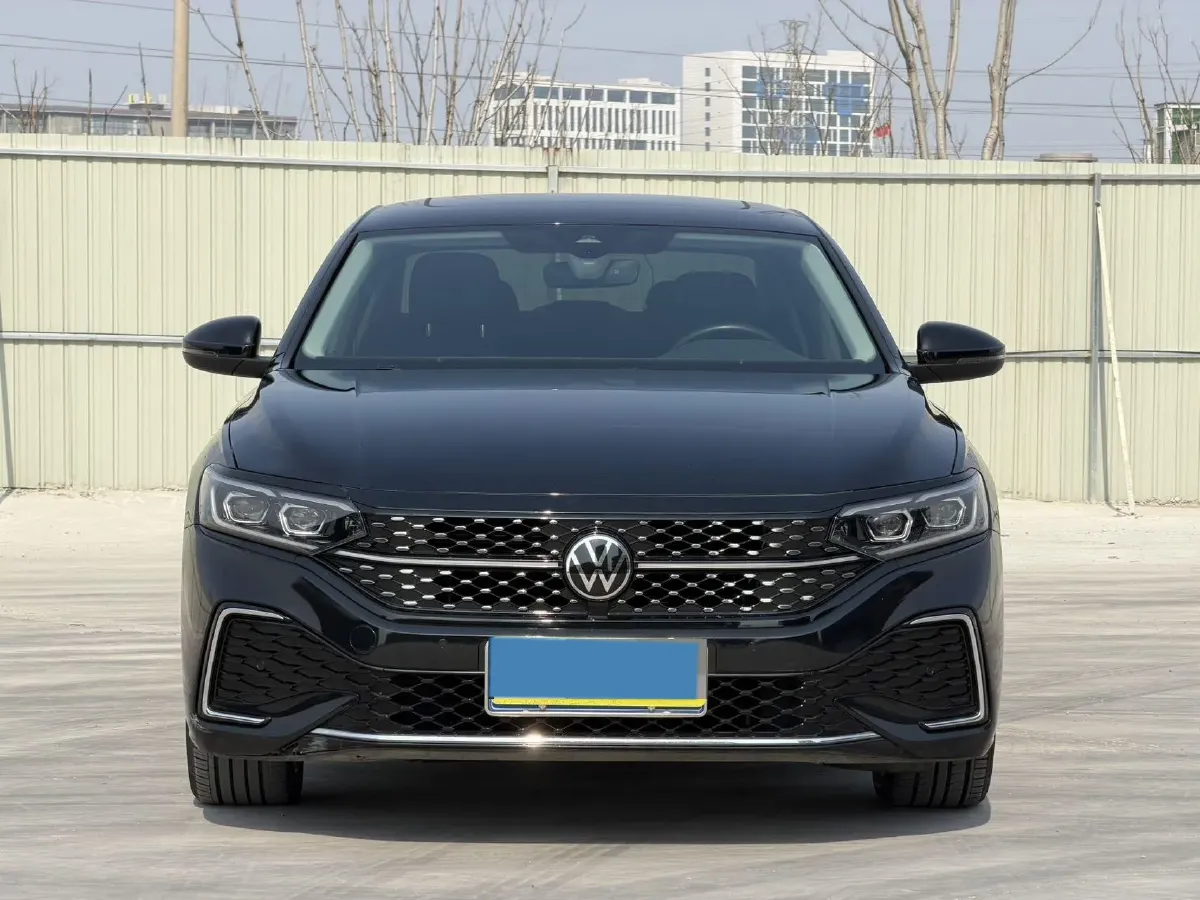 2022 Xpeng P7 BEV 60.2KWH,autocango,china used car exporter,china ev exporter,chinese used car exporter,chinese used ev exporter
