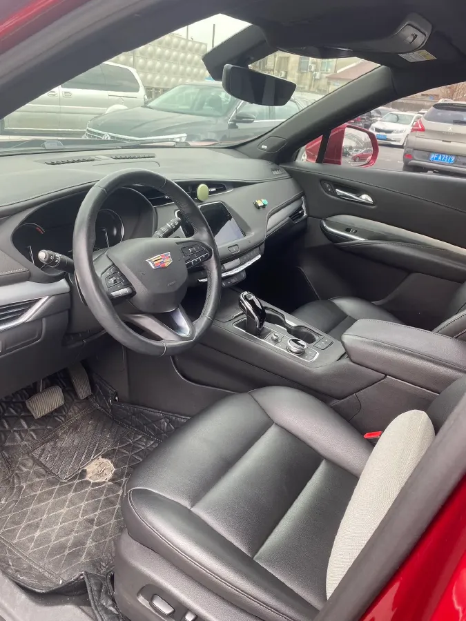 2021 Cadillac XT4 2.0T 237HP L4 9AT,autocango,china used car exporter,china ev exporter,chinese used car exporter,chinese used ev exporter