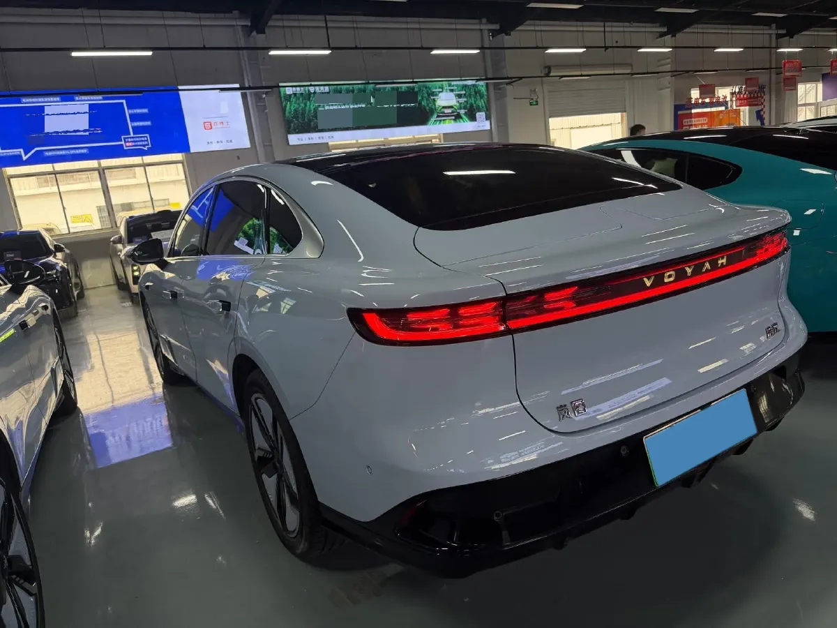 2023 Voyah ZhuiGuang BEV 82.11KWH,autocango,china used car exporter,china ev exporter,chinese used car exporter,chinese used ev exporter